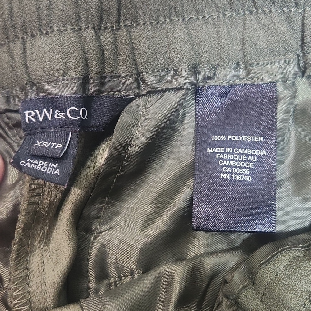RW & CO Pants - Picture 5 of 10
